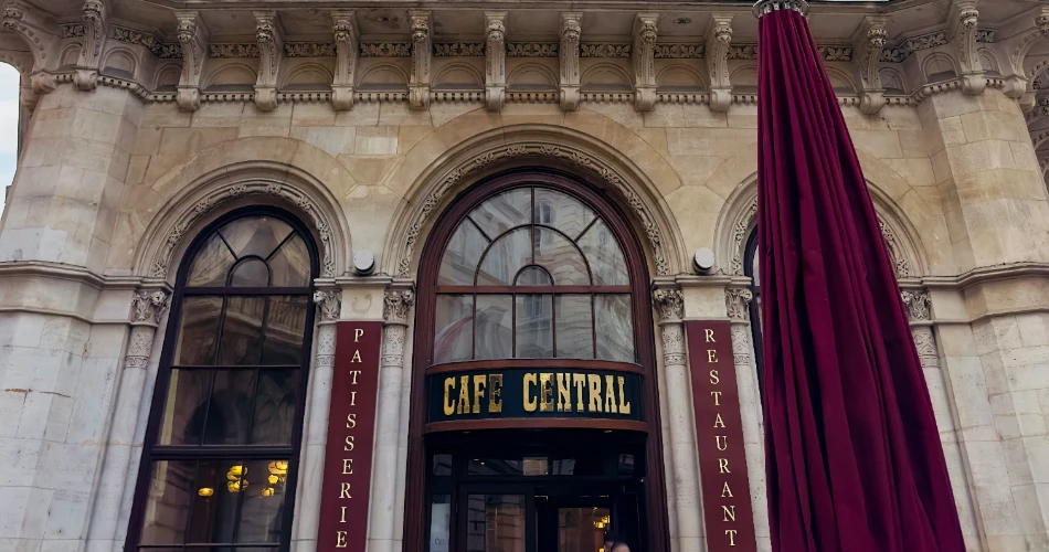 9 Best Places to Go Shopping in Vienna